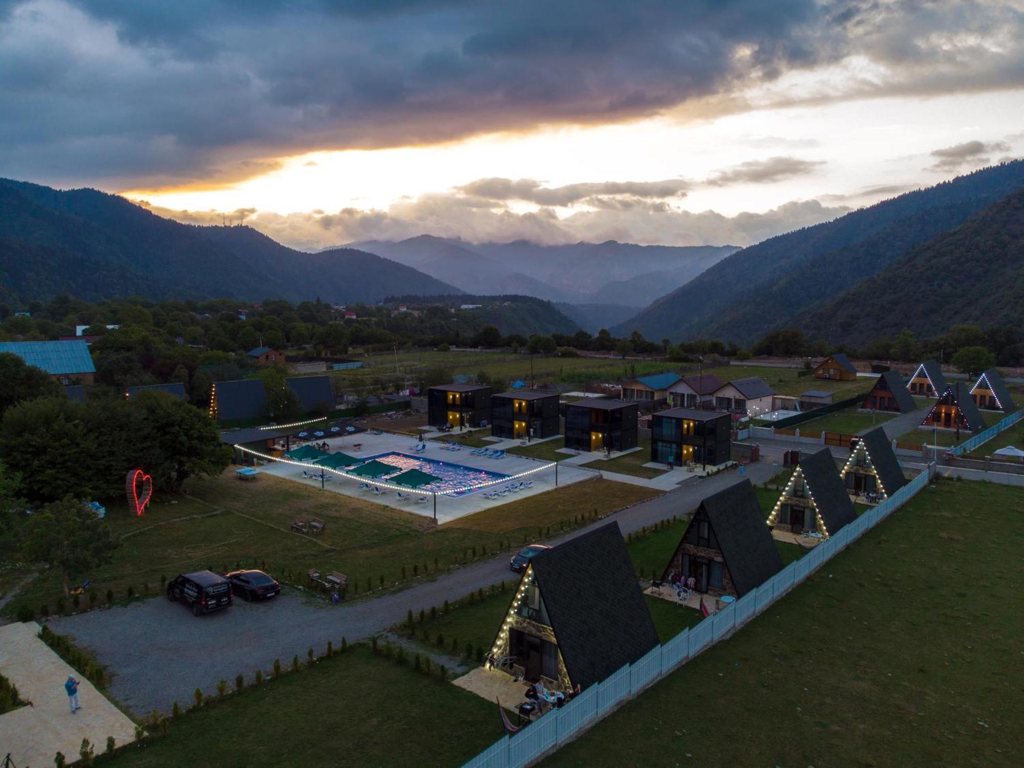 Park Hotel Borjomi Exterior photo